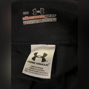 Under Armour size small workout pants